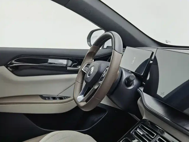 BYD Qin PLUS — Фото автомобиля 22