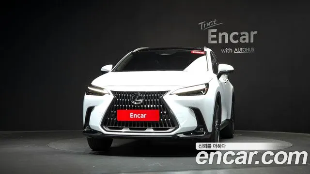 Lexus NX — Фото автомобиля 3