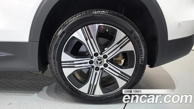 Mercedes-Benz EQB X243 — Фото автомобиля 5
