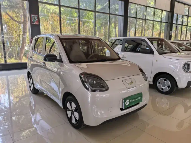 Wuling Motors Hongguang MINIEV 2025 4-Door Advanced — Фото автомобиля 3