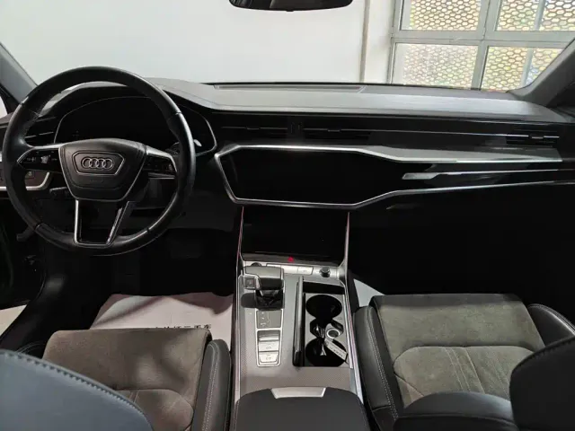 Audi A6L — Фото автомобиля 7