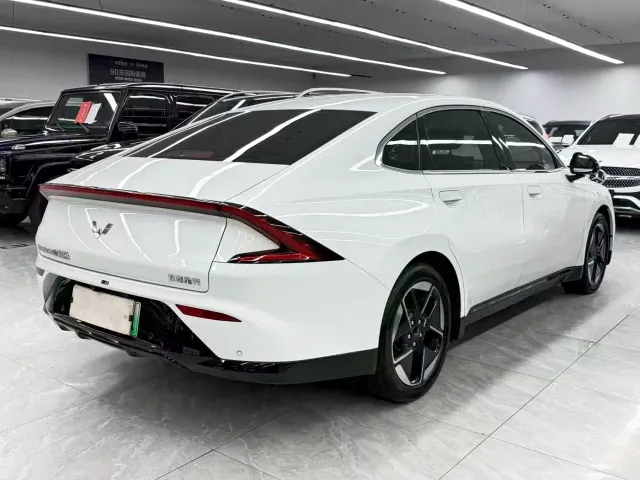 Wuling Starlight — Фото автомобиля 6