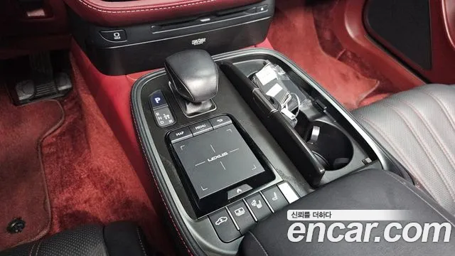 Lexus LS — Фото автомобиля 9