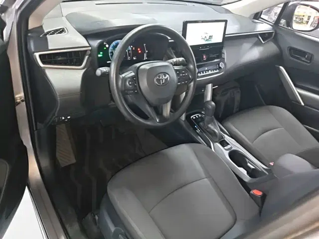 Toyota Corolla Cross — Фото автомобиля 9