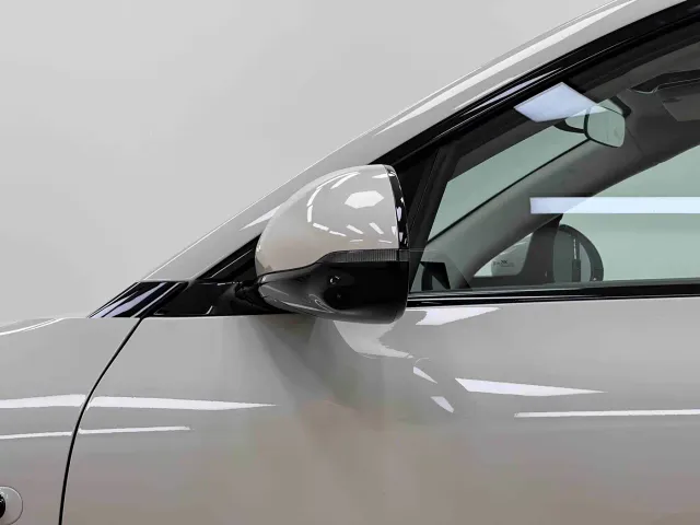 IM Motors LS6 — Фото автомобиля 9
