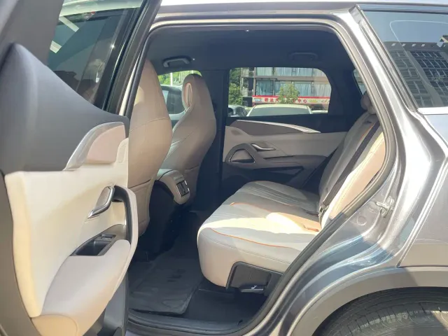 BYD Song Pro — Фото автомобиля 12