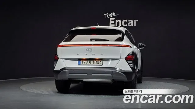 Hyundai Kona SX2 — Фото автомобиля 4