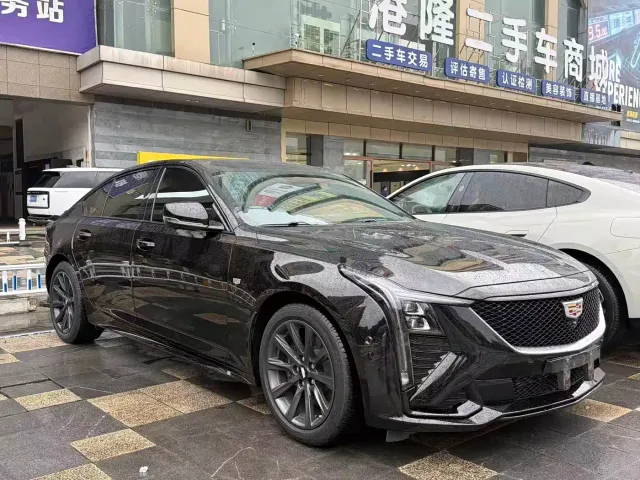 Cadillac CT5 — Фото автомобиля 3