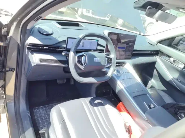 Geely Galaxy E5 — Фото автомобиля 9