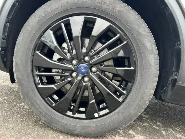 Ford Escape — Фото автомобиля 7