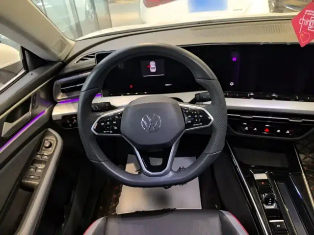 Volkswagen Lamando — Фото автомобиля 14
