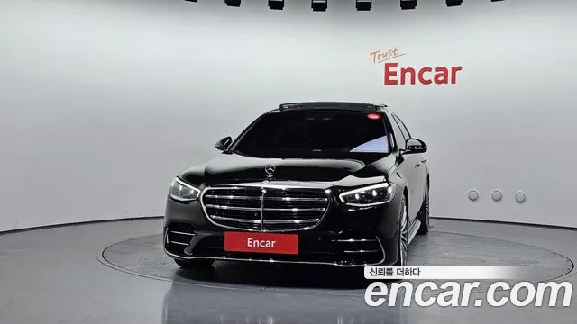 Mercedes-Benz S-Class — Фото автомобиля 2