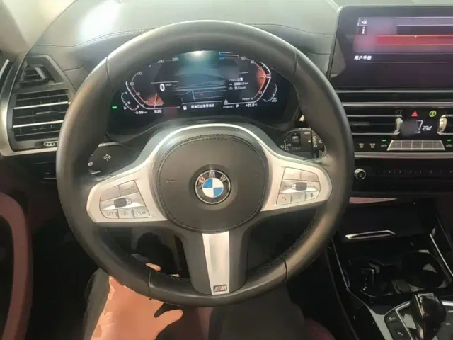 BMW X3 — Фото автомобиля 10