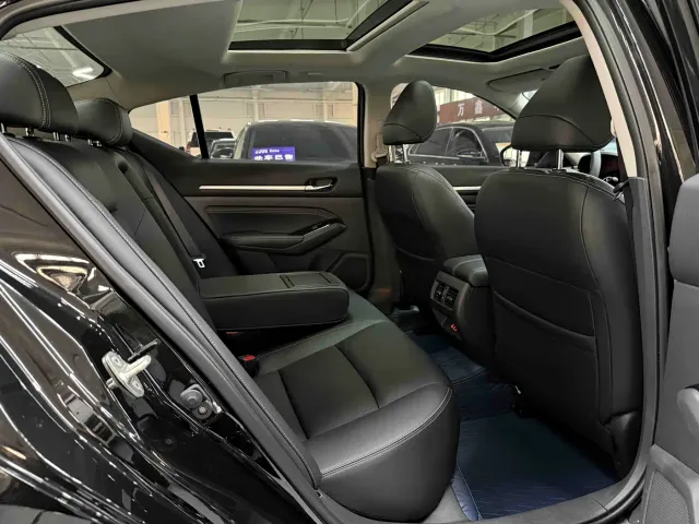 Nissan Teana 2021 2.0L XL Comfort — Фото автомобиля 16