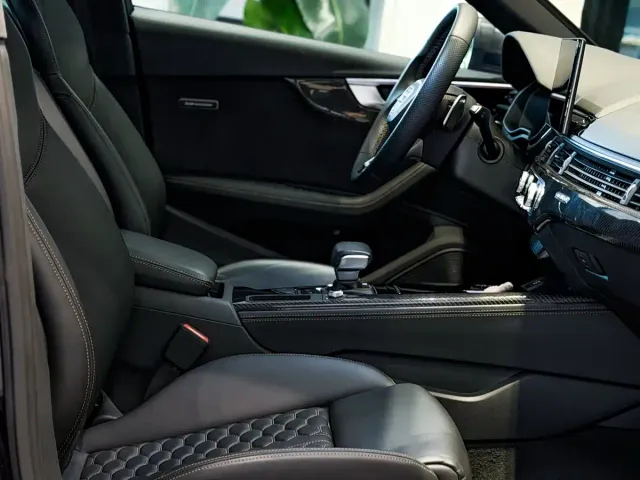 Audi RS 4 — Фото автомобиля 25