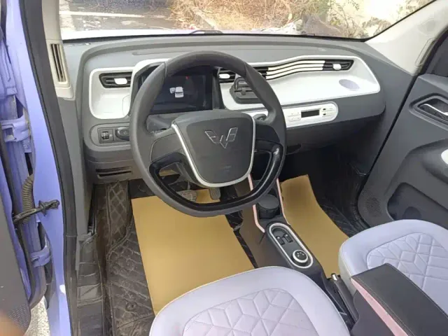 Wuling Hongguang Mini EV — Фото автомобиля 9