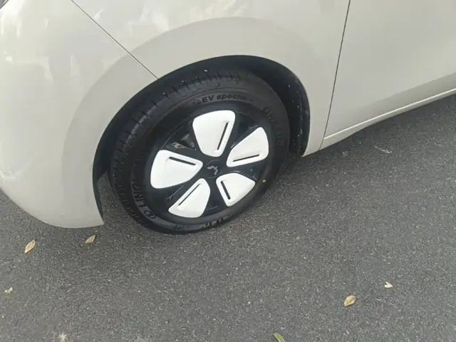 Wuling Hongguang Mini EV — Фото автомобиля 22