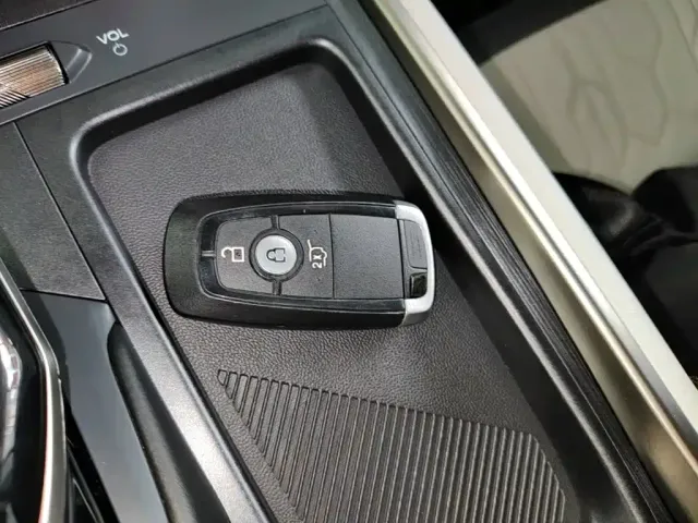 Ford Edge — Фото автомобиля 8
