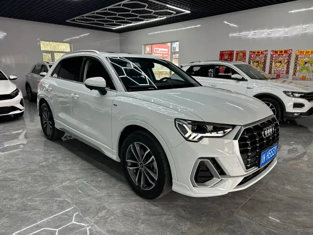 Audi Q3 — Фото автомобиля 3