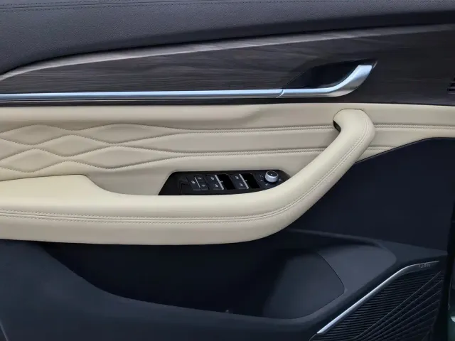 Geely Xingyue L — Фото автомобиля 17