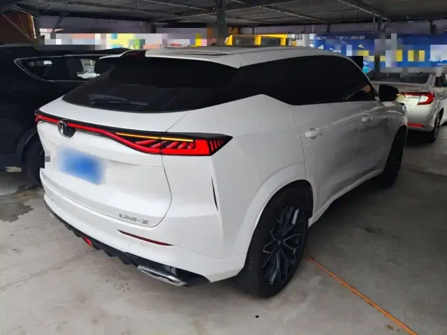 Changan UNI-Z — Фото автомобиля 6