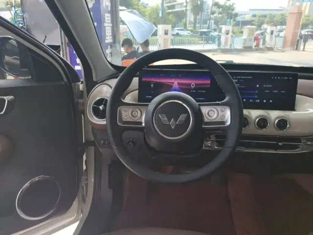 Wuling Bingo — Фото автомобиля 10