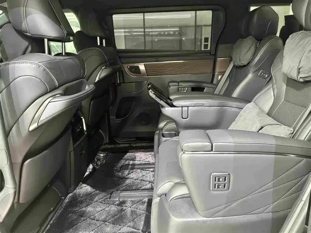Toyota Vellfire — Фото автомобиля 17