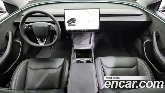 Tesla Model 3 — Фото автомобиля 7