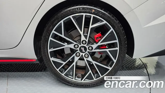 Hyundai AVANTE — Фото автомобиля 19