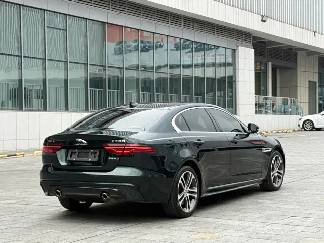 Jaguar XEL — Фото автомобиля 5