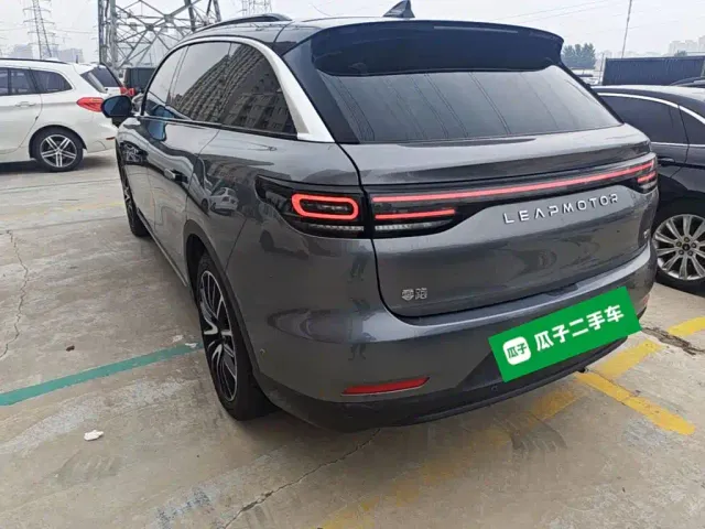 Leapmotor C11 — Фото автомобиля 4