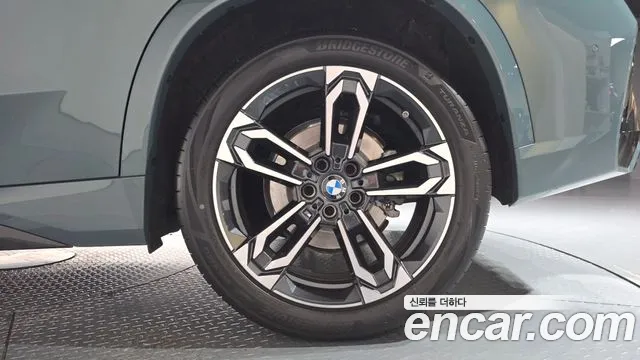 BMW X1 U11 — Фото автомобиля 6