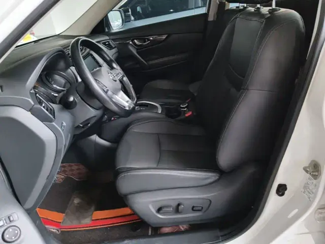 Nissan X-Trail — Фото автомобиля 14