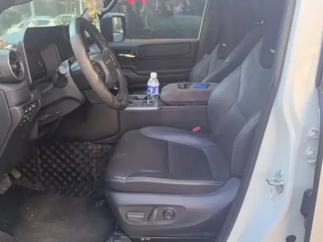 Toyota Prado — Фото автомобиля 9