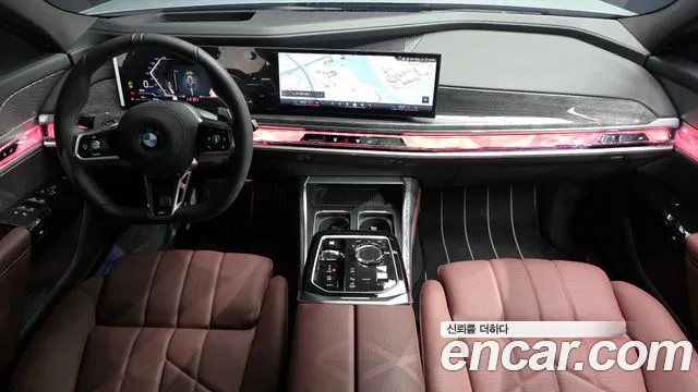 BMW 7-Series — Фото автомобиля 7