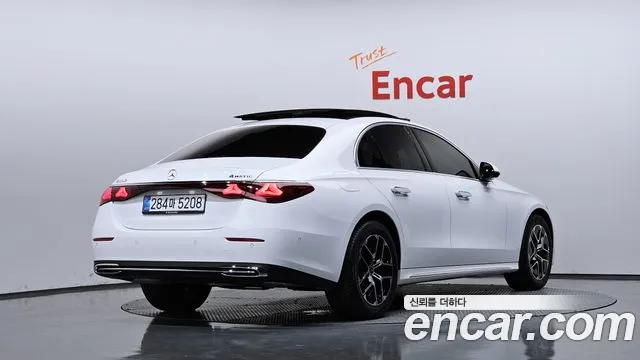 Mercedes-Benz E-Class W214 — Фото автомобиля 2
