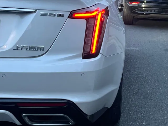 Cadillac CT5 — Фото автомобиля 21