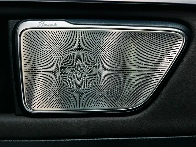 Mercedes-Benz V-Class — Фото автомобиля 17