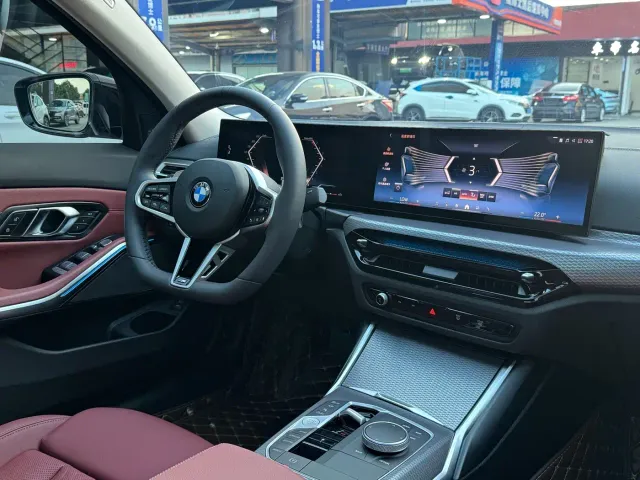 BMW 3 Series — Фото автомобиля 10
