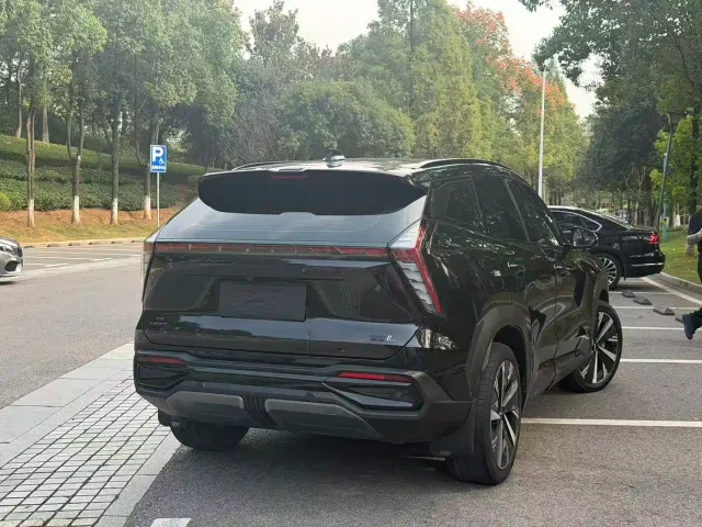 Geely Boyue L — Фото автомобиля 12