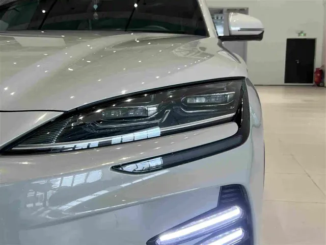 BYD Song PLUS — Фото автомобиля 11