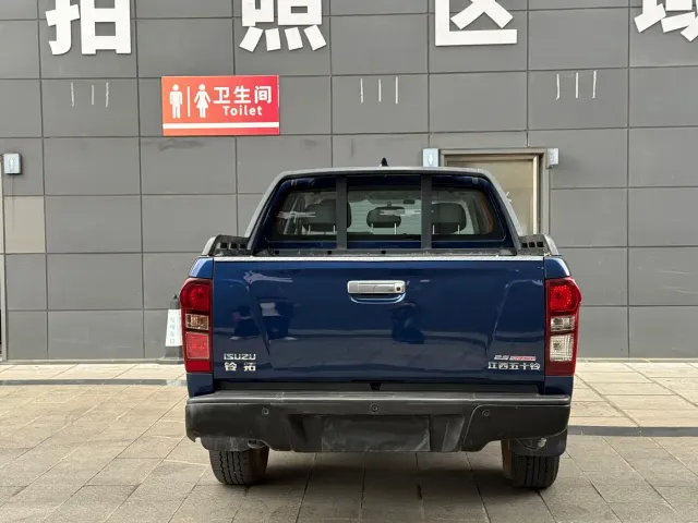 Isuzu Lingtuo — Фото автомобиля 8