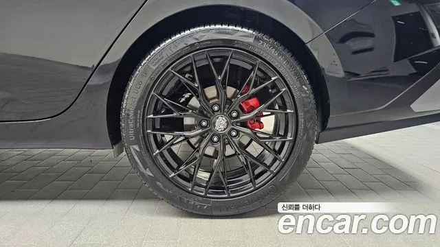 Hyundai AVANTE Новый Avante (CN7) — Фото автомобиля 19