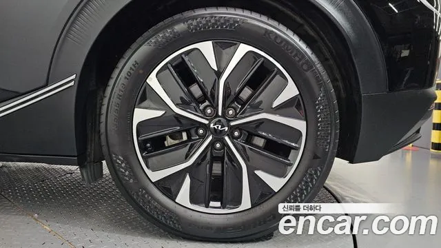 Kia EV6 — Фото автомобиля 6