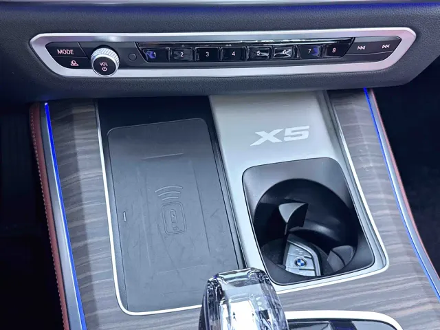 BMW X5 — Фото автомобиля 17