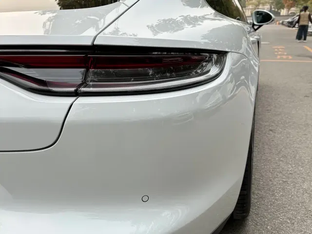 Porsche Panamera — Фото автомобиля 20