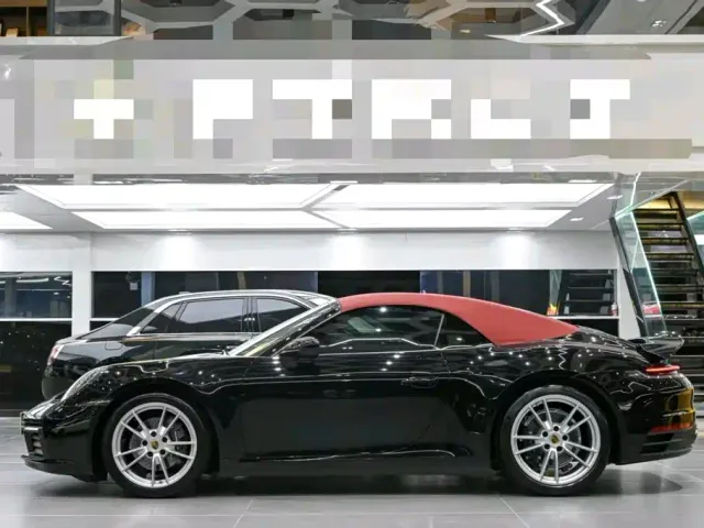 Porsche 911 — Фото автомобиля 2