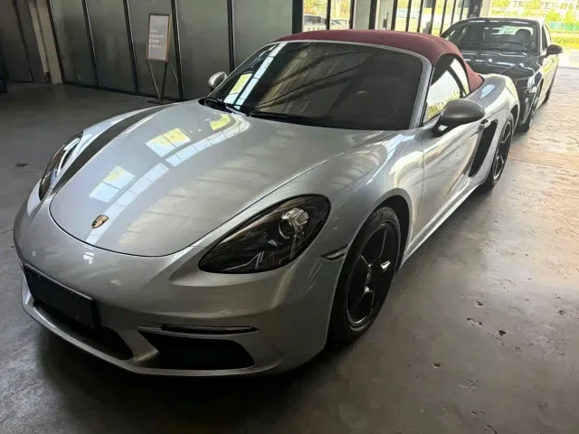 Фотография автомобиля — Porsche 718