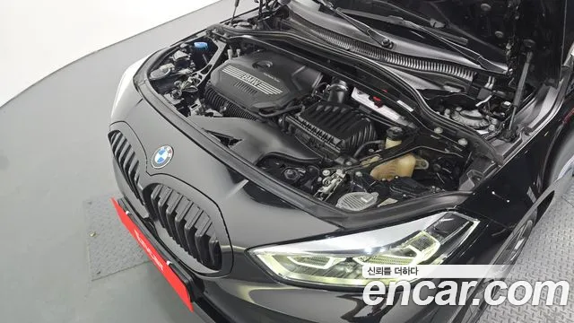 BMW 1 Series F40 — Фото автомобиля 5
