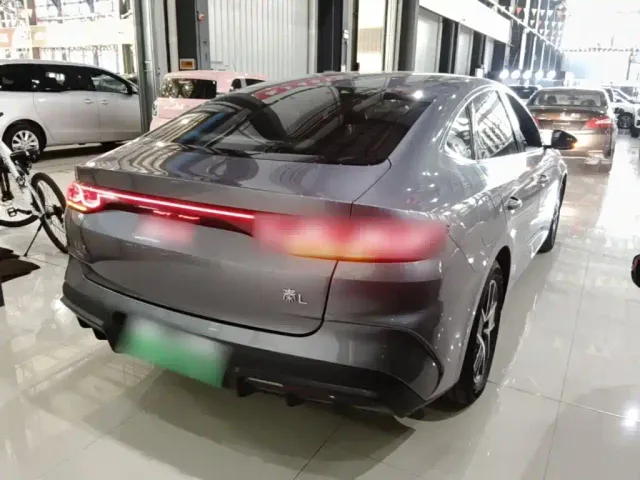 BYD Qin L — Фото автомобиля 6